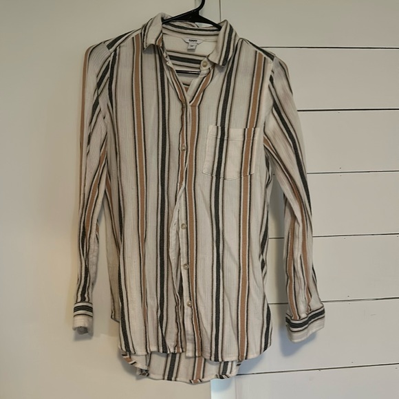 Relaxed fit, button down - Picture 1 of 5